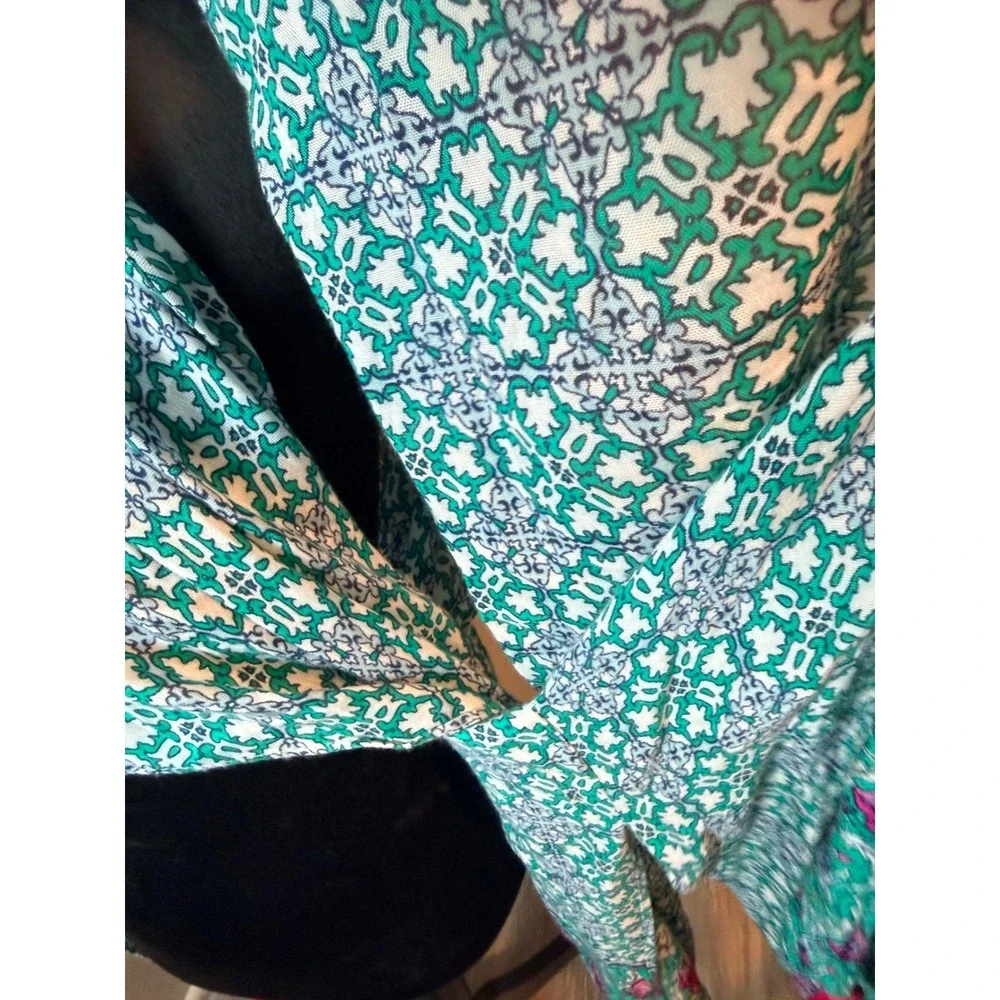 Moss Rose Green Floral Geometric Tassel Kimono‎ Wrap Scarf One Size O/S